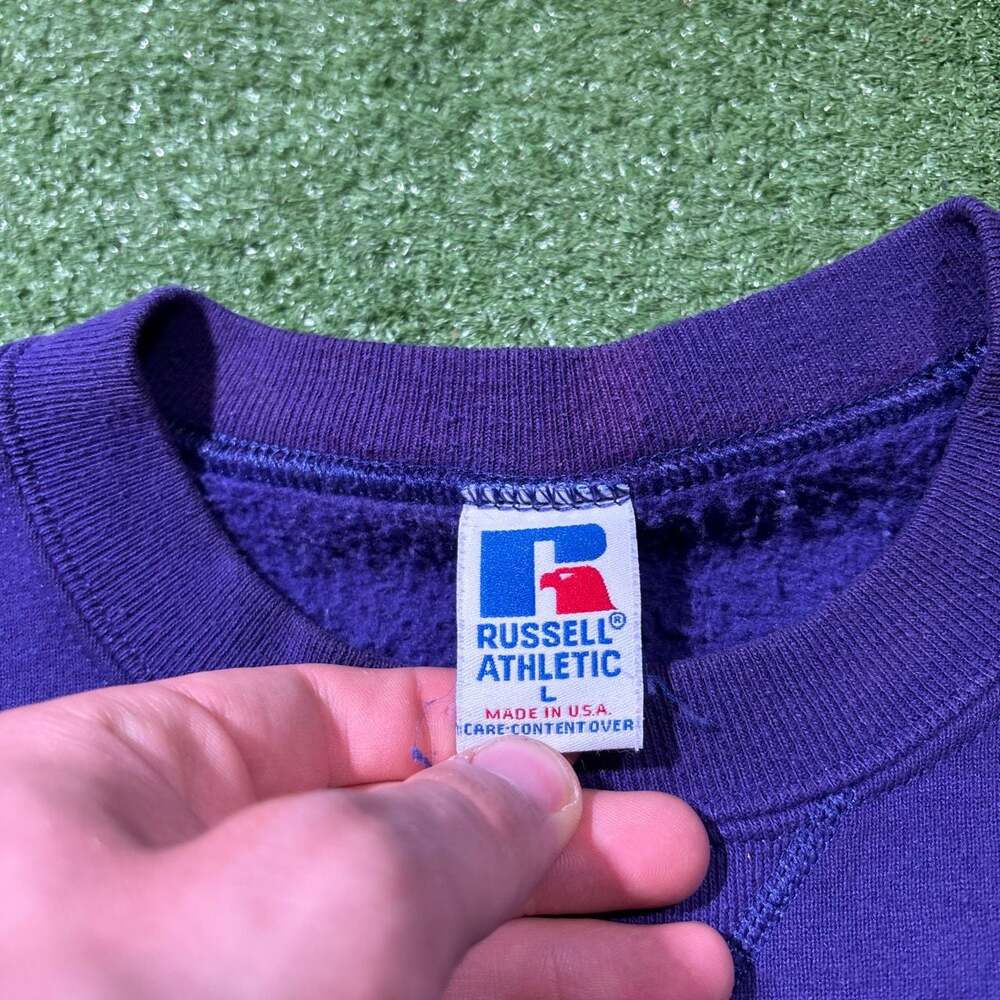 Vintage 90s Russell Athletic Sneaker Stadium Embroidered Crewneck Sweatshirt - Picture 7 of 7